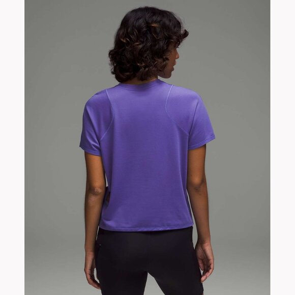 Lululemon Lightweight Cinched Hem Hiking T-Shirt in Charged Indigo (4) - Picture 3 of 8